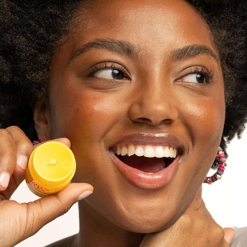 Burt's Bees Vanilla Honey Lip Butter, Repairs Dry Lips, 24 Hour Hydration, Locks in Moisture, Includes Shea and Mango Butters, Antioxidant Rich Vitamin E, Convenient Twist Up Dispenser, 0.5 Oz.