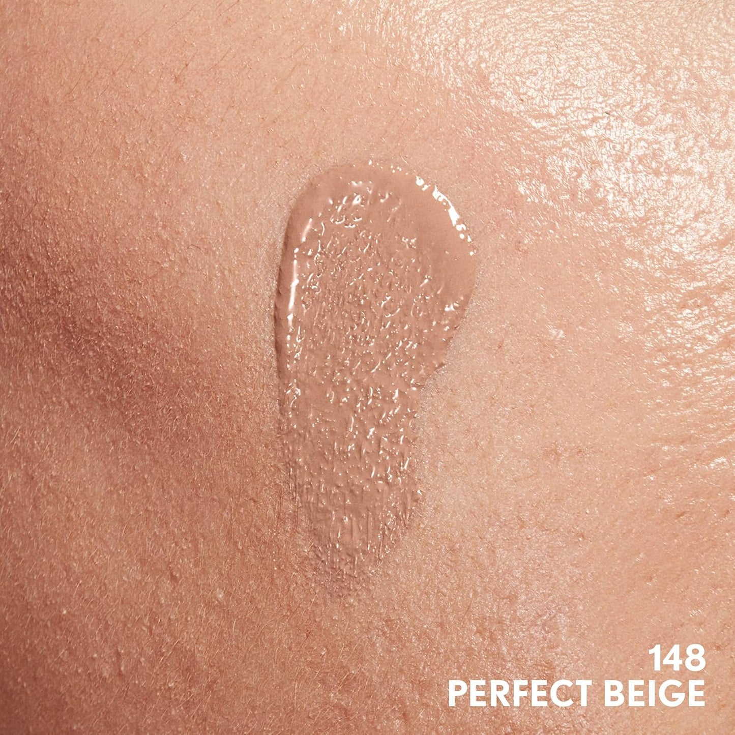 COVERGIRL Clean Invisible Foundation Makeup, Dewy & Glowy Finish, Buildable Coverage, Skin-Like Smooth Look, Vegan, Creamy Natural, 1oz