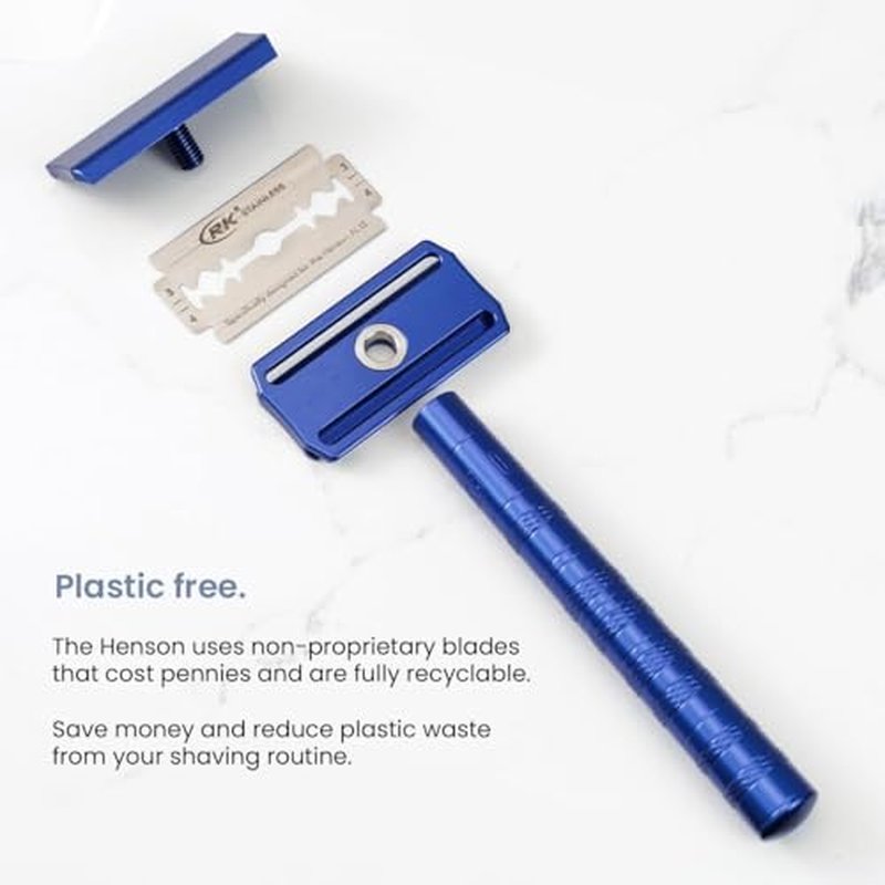 Henson Shaving Razor - Jet Black Double Edge Safety Razor with 5 Spare Blades - 30¡Æ Angled Precision With Superior Blade Rigidity- Reusable Single Blade Razors For Men and Women - Mild Aggression