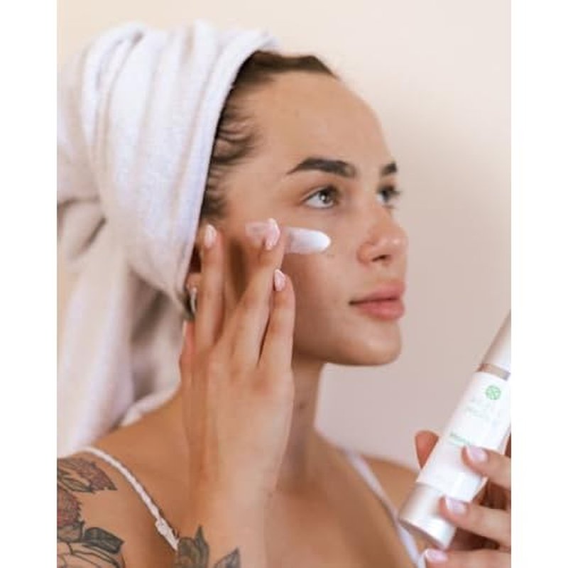 Monsoon | Women's Daily Advanced Moisturizer for Sensitive, Dry & Oily Skin, Made with Bakuchiol, Ceramides & Natural Ingredients, Hydrating & Anti Aging Face Cream