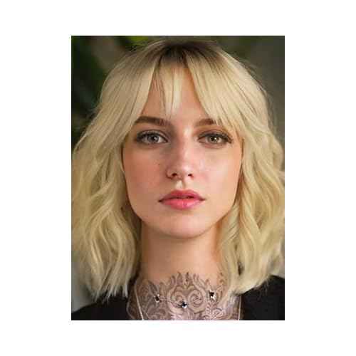 Ombre Blonde Wigs for Women Short Wavy Blonde Wig with Bangs Dark Roots Blonde Wig Medium Length Natural Synthetic Hair for Daily Party&Cosplay