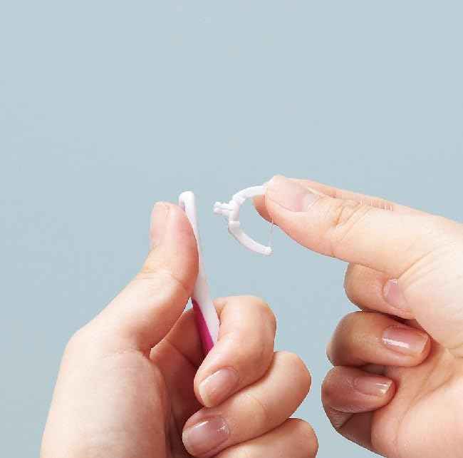 VeriFloss Dental Flosser with 10 Head M Refill + 20 Head S Refill - Teeth flossers for Adults & Kids - Ergonomic Swivel Head