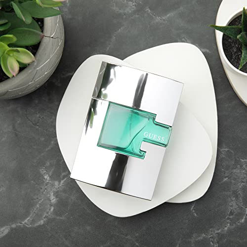 GUESS Man Eau de Toilette 3 Piece Gift Set - Cologne Spray 2.5 Fl. Oz., Deodorizing Body Spray 6.0 Oz., & Shower Gel 6.7 Fl. Oz.