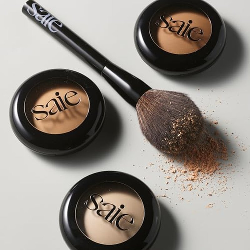Saie All-Over Powder Makeup Brush - Fluffy Tapered Powder Brush for All-Over Application & Effortless Product Pickup - Made with Ultra-Soft, Cruelty-Free & Vegan Bristles (1 Count)