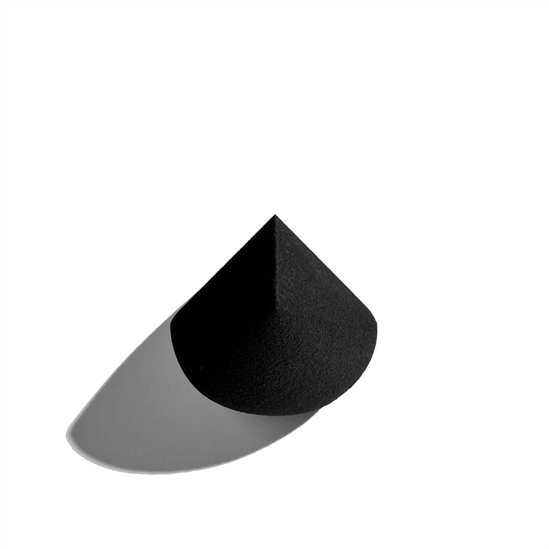 Sigma Beauty 3DHD Makeup Blender | Professional Makeup Sponge with Angled Edges | Prime, Conceal, Sculpt & Highlight | Vegan, Cruelty Free, Black