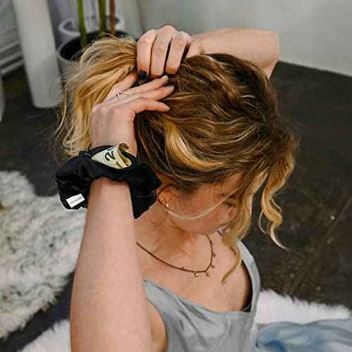 Women's Velvet Hair Scrunchie with Hidden Zipper Pocket, Black, 1 Count - Great for Gifts and Stocking Stuffers