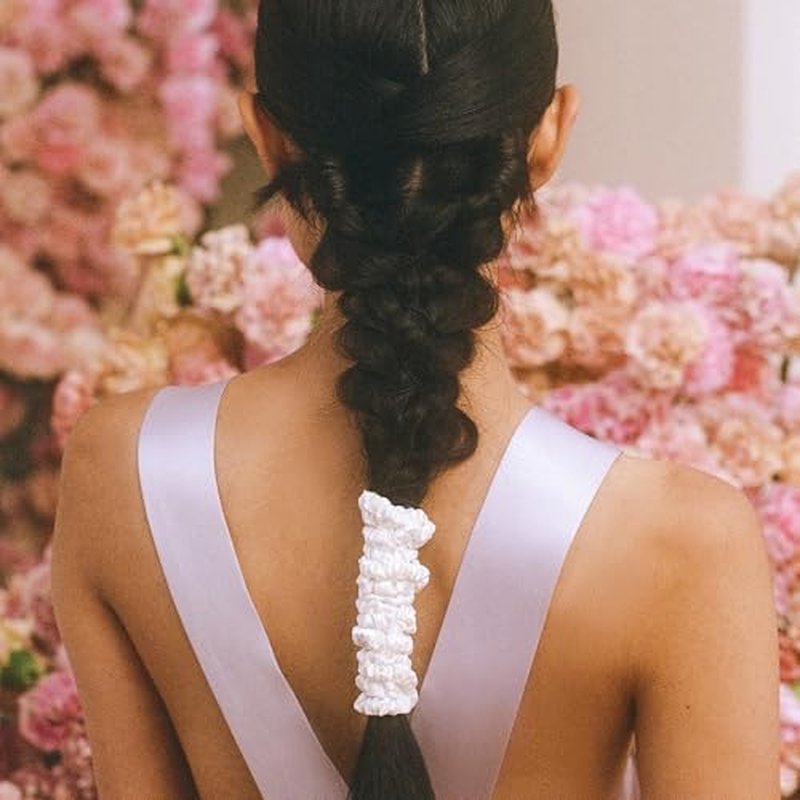 slip Skinny Scrunchies: Anti-Crease, Anti-Breakage Slipsilk¢â Design Protects Delicate Hair | Includes 4 Pure Silk Scrunchies, White