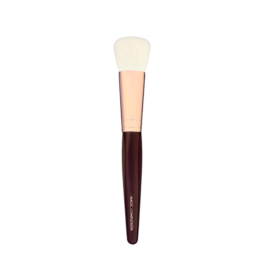Charlotte Tilbury Magic Complexion Makeup Brush - Flat-Headed Foundation Brush with Synthetic Bristles for a Flawless, Air-Brush Finish - Ideal for Buffing Cream or Liquid Formulas