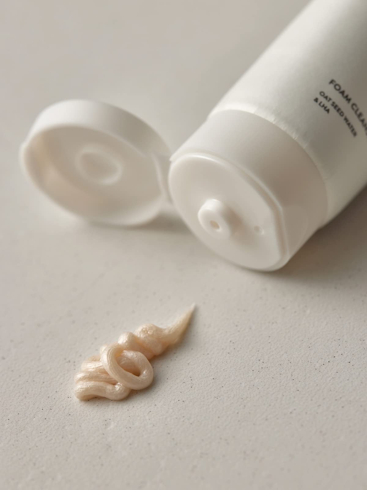 SIORIS Let me refresh foam cleanser 120ml 4.05fl.oz. slightly acid cleanser, nourish and soothe skin Korean skincare gift