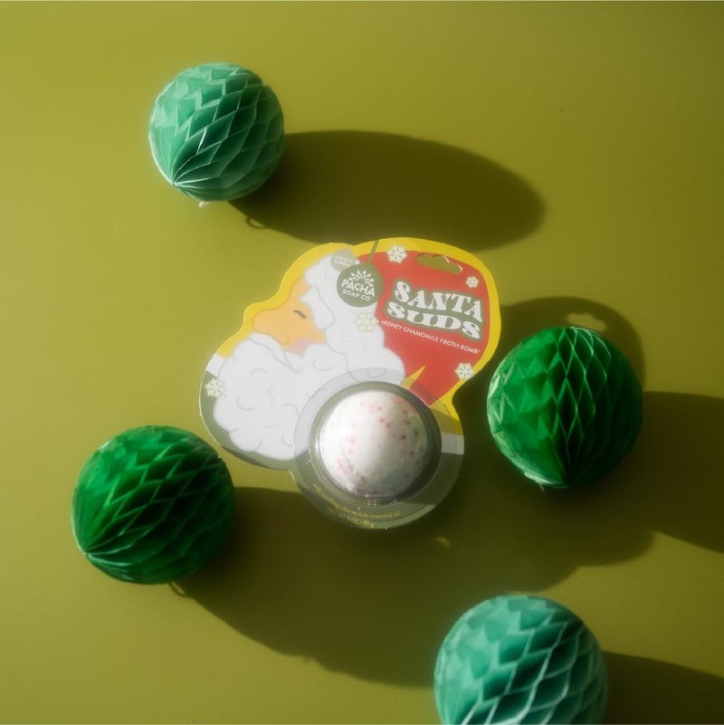 Pacha Soap Co. Santa Suds Bath Bomb Card - Sweet Chamomile Scent, Made with Honey, Chamomile, and Epsom Salt, Handmade, Moisturizing Christmas Holiday Bath Bomb, Made in The USA - 3 Pack