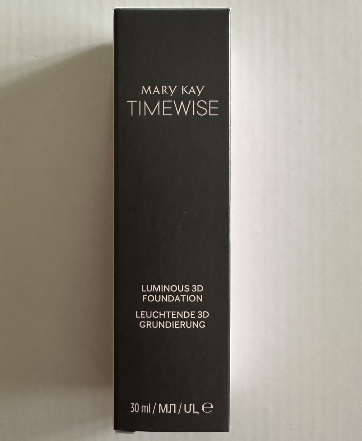 TimeWise Luminous 3D Foundation - Flawless Coverage in Beige N 150 | 1 Fl oz.