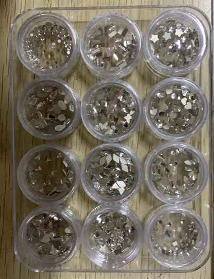 Leelosp 480 Pcs Tooth Gem Kit DIY Teeth Crystals Jewelry Fashionable Teeth Gems Kit Artificial Crystal Tooth Reflective Ornaments (Without Glue) (White)