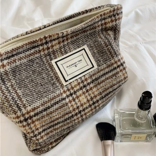 Travel Checkered Makeup Bag, Corduroy Cosmetic Bag for Purse, Small Cosmetic Zipper Pouch Cute Travel Checkered Makeup Bag Gift for Women,Girls (england brown)