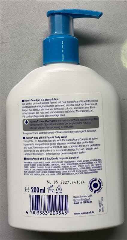 Numis Med pH 5.5 Face and Body Wash for Sensitive Skin, Vitamin B5-Enriched Moisturizing Body Wash for Dry Skin, pH Balanced Bath Wash for Men and Women, 200mL