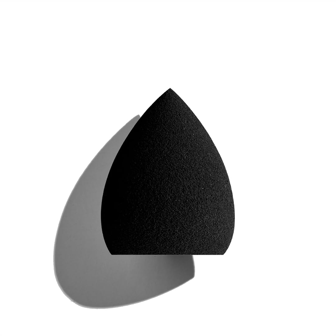 Sigma Beauty 3DHD Makeup Blender | Professional Makeup Sponge with Angled Edges | Prime, Conceal, Sculpt & Highlight | Vegan, Cruelty Free, Black