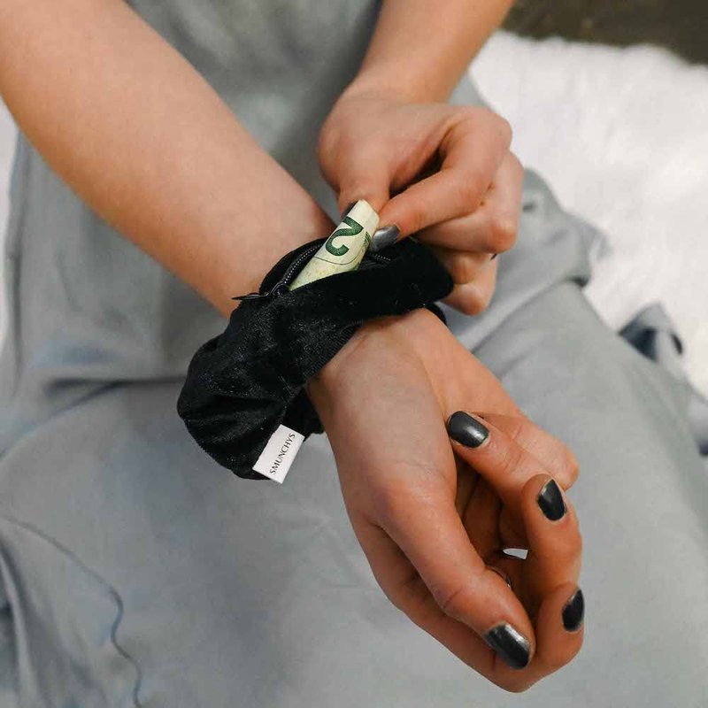 Smunchys Velvet Scrunchie Set of 6 | Hidden Zipper Pocket Storage for Cash, Keys, Chapstick | Women's Hair Accessory