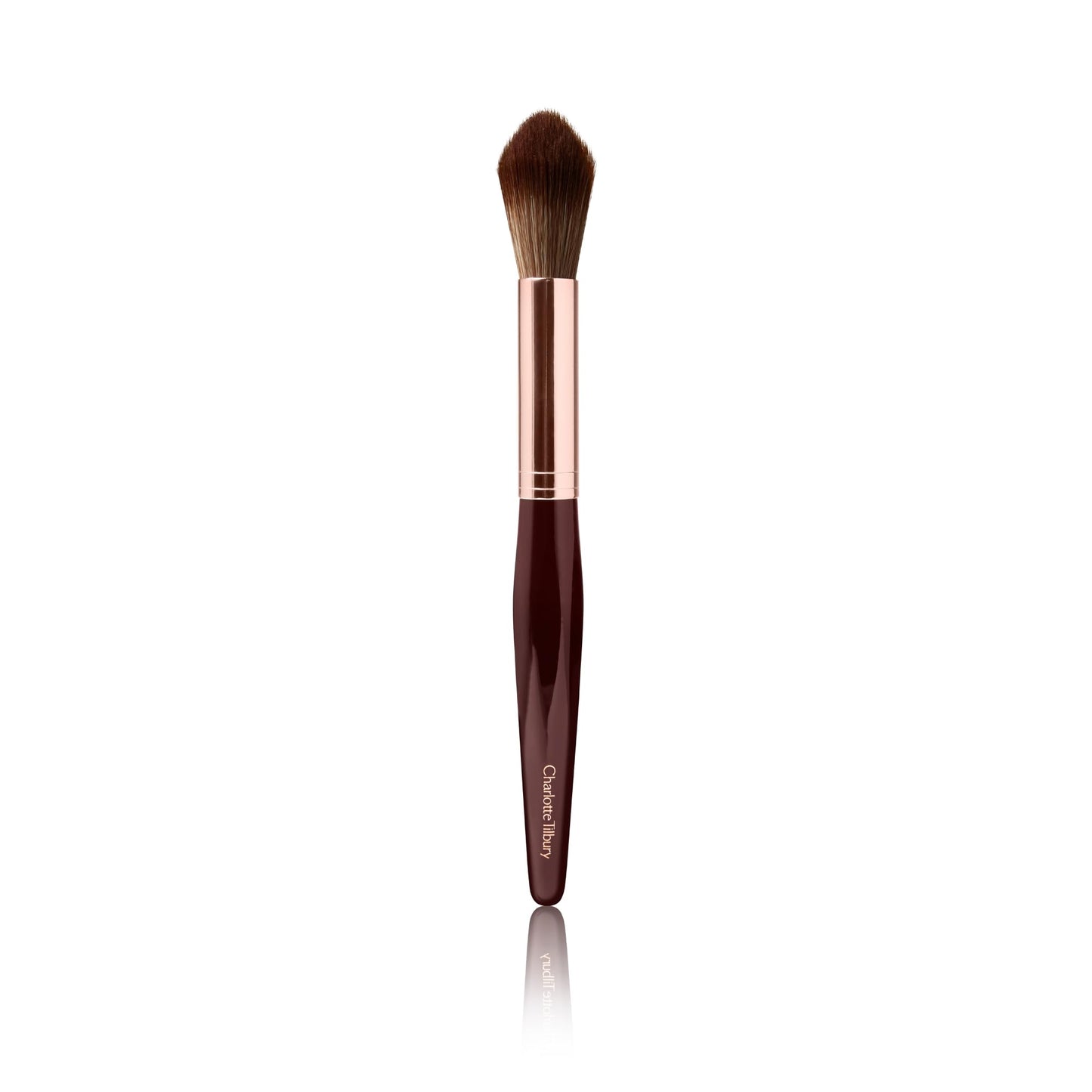 Charlotte Tilbury Powder & Sculpt Makeup Brush - Contour & Highlighter Brush for Precise Face Definition - Made with Hand-Pulled Bristles