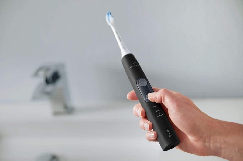 Philips Sonicare Electric Toothbrush - ProtectiveClean 5300 with Pressure Sensor, 3 Modes & Travel Case | Black, Model HX6423/34