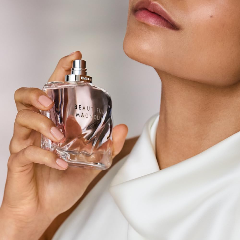 Estée Lauder Beautiful Magnolia Eau de Parfum Spray with Notes of Lush Magnolia, Solar Gardenia, Warm Woods & Luminous Musk | Floral Perfume for Women | Perfumes for Women, 3.4 Fl Oz