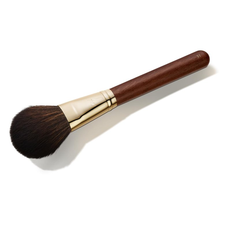 **Precision Shading Brush for Soft Contouring - K-Pop Artist Designed | Makeup Tool for Flawless Looks**
