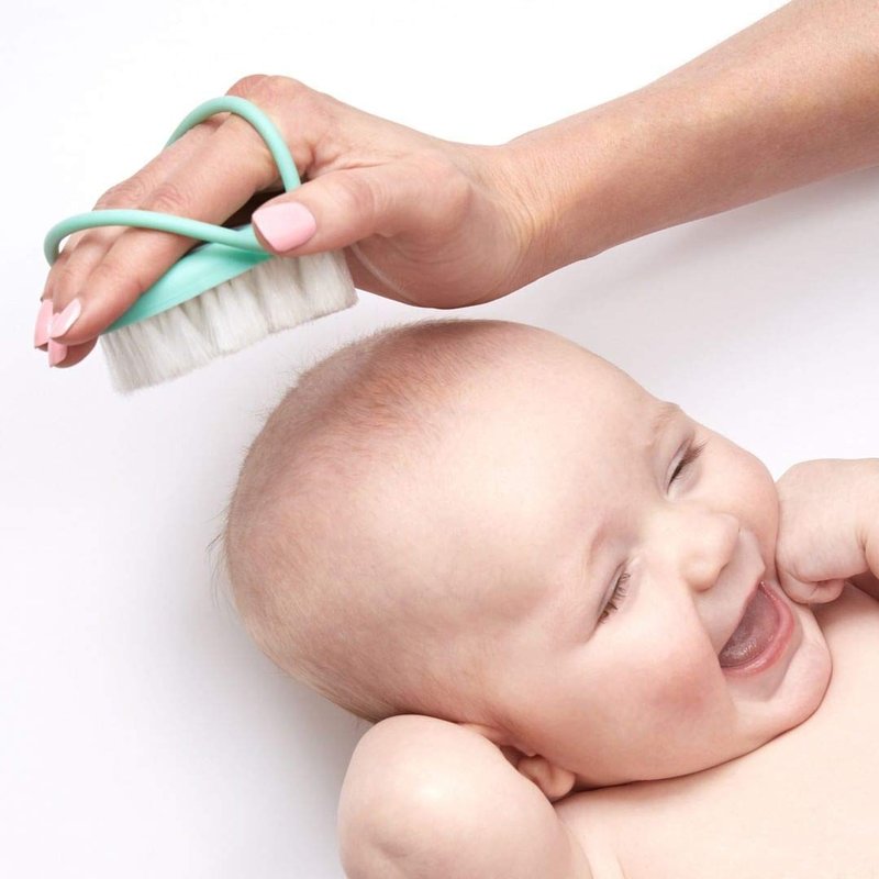 Infant Head-Hugging Hairbrush and Comb Set - Perfect for Newborns and Up