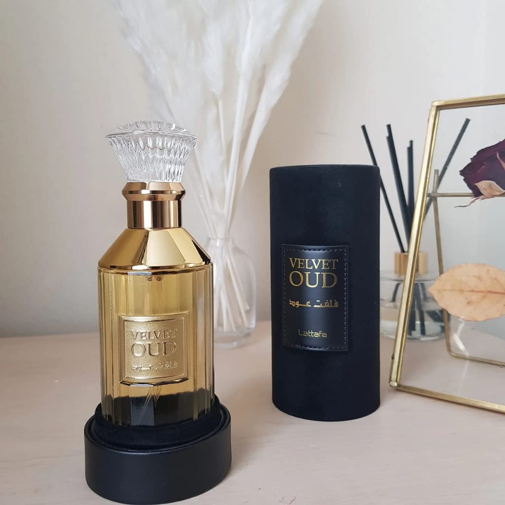 Lattafa Velvet Oud for Unisex Eau de Parfum Spray, 3.4 Ounce (Pack of 2)
