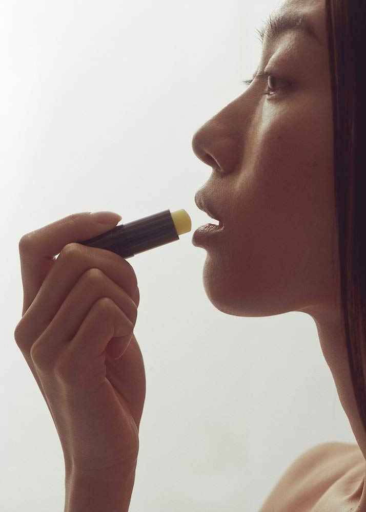 Henné Organics Luxury Lip Balm V2 - Natural and Organic Moisturizer - 0.15 Ounce Stick