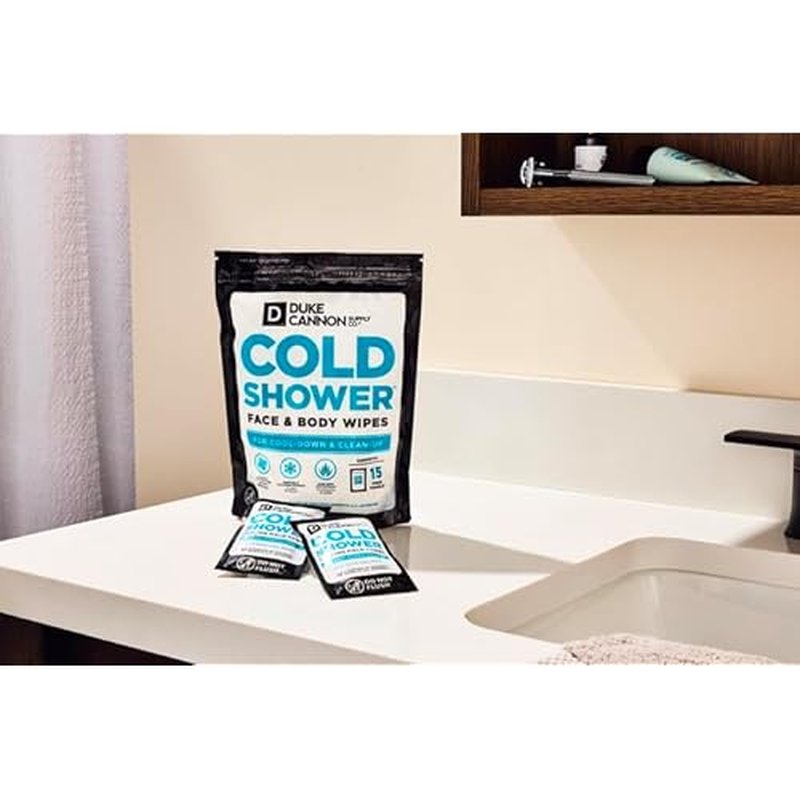 Duke Cannon Cold Shower Cooling Field Towels ? Menthol Body Wipes for Men, No Rinse Face & Body Cleansing Wipes, 15 Individually Wrapped Towels (3 Pack)