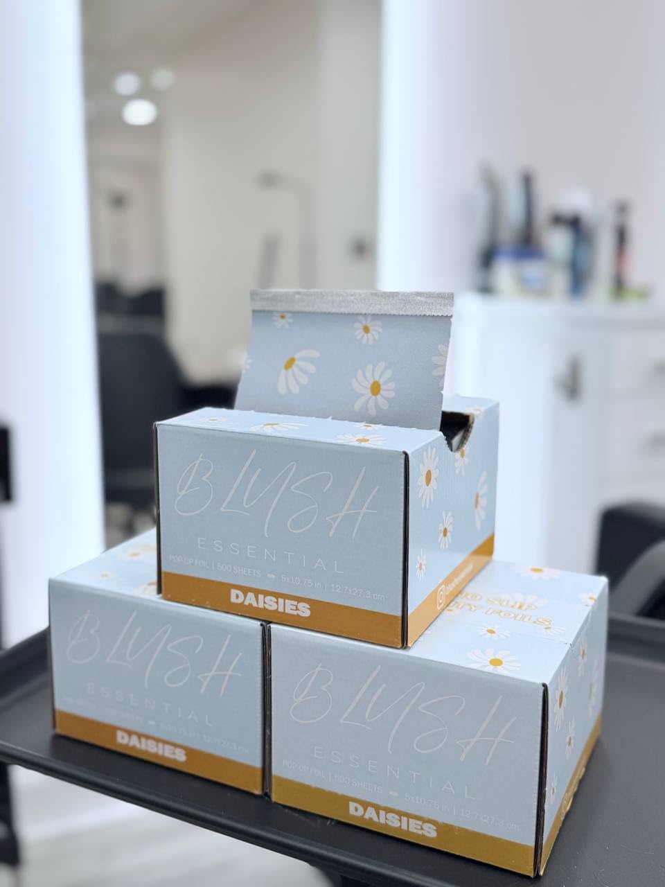 Blush Essential Aluminum Foil Daisies Hair Foils 5x10.75-500 Sheets for Hair Bleach, Foil for Highlighting, Cute Hair Foils, Professional Hair Foils, Pop Up Foils for Hair Color in Salons