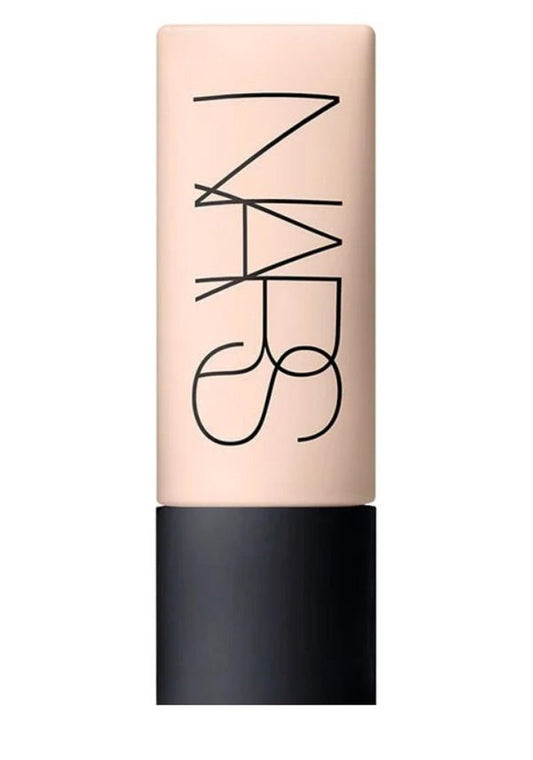Soft Matte Complete Foundation - L1 OSLO by NARS for Women - 1.5 oz Foundation, Cranberry