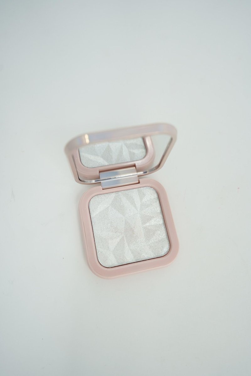 Sunshine & Glitter Highlighter Shimmer Compact - Moonshine