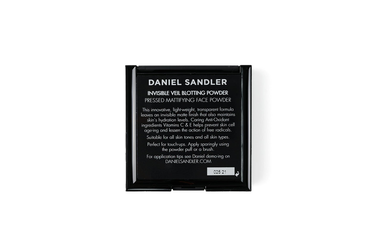 Daniel Sandler INVISIBLE VEIL BLOTTING POWDER – Universal Pressed Powder for Shine Control, Pore Blurring & Setting Makeup – Lightweight, Non-Drying, Suits All Skin Tones – With Vitamins C & E