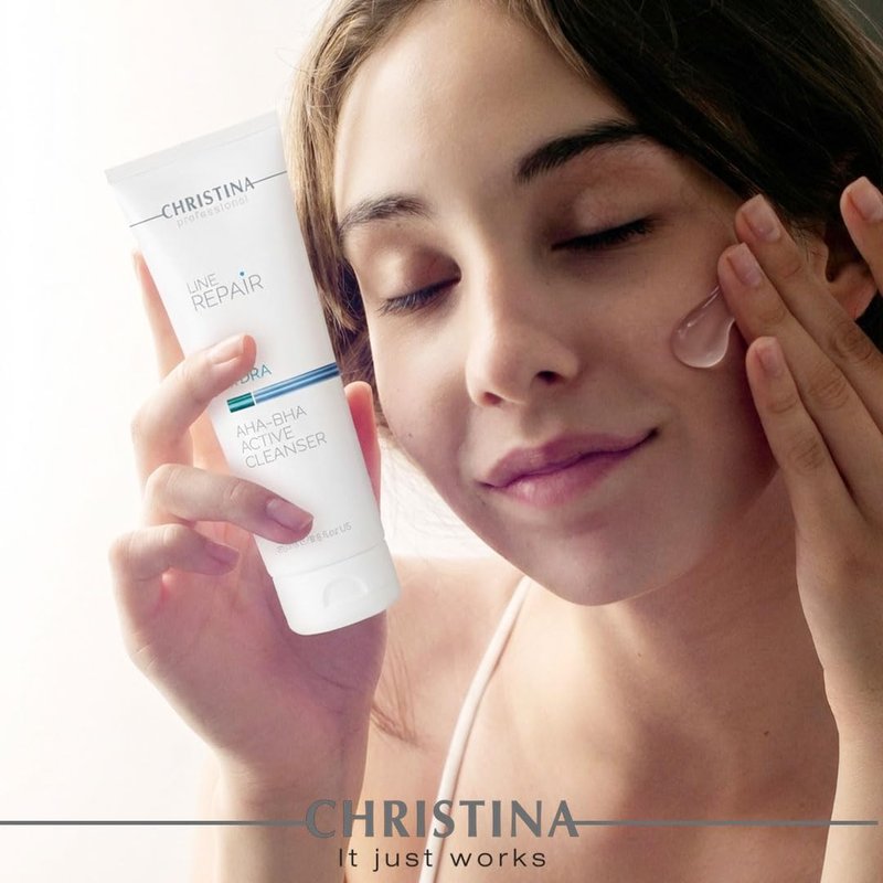AHA BHA Exfoliating Facial Cleanser - Deep Cleansing Face Wash with Citric & Salicylic Acid | Refreshing Green Tea - 250ml