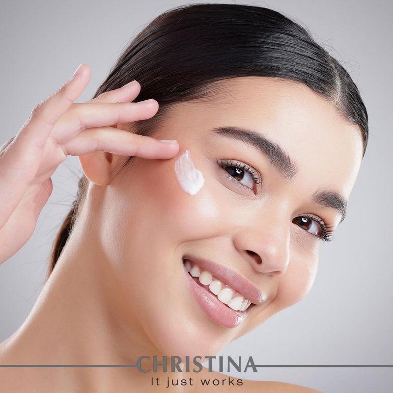 Christina Protective Day Cream SPF 30 | Hydrating Face Moisturizer with Hyaluronic Acid & Peptides - 75 ml