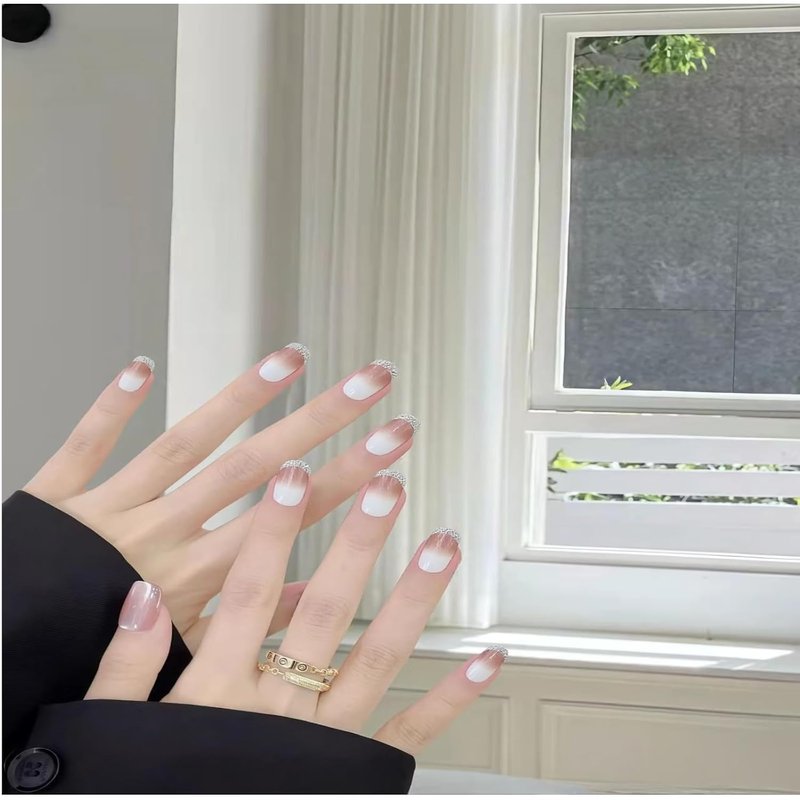 Gel Nail Strips - Semi-Cured UV Lamp Required | 16-Piece Discount Set