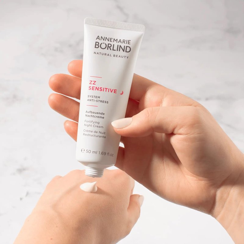 ANNEMARIE BÖRLIND – ZZ SENSITIVE Fortifying Night Cream – Natural Facial Moisturizer with Vitamin C + E and Golden Orchid Extract for Sensitive and Damaged Skin – Step 4 of 5-1.69 Oz.