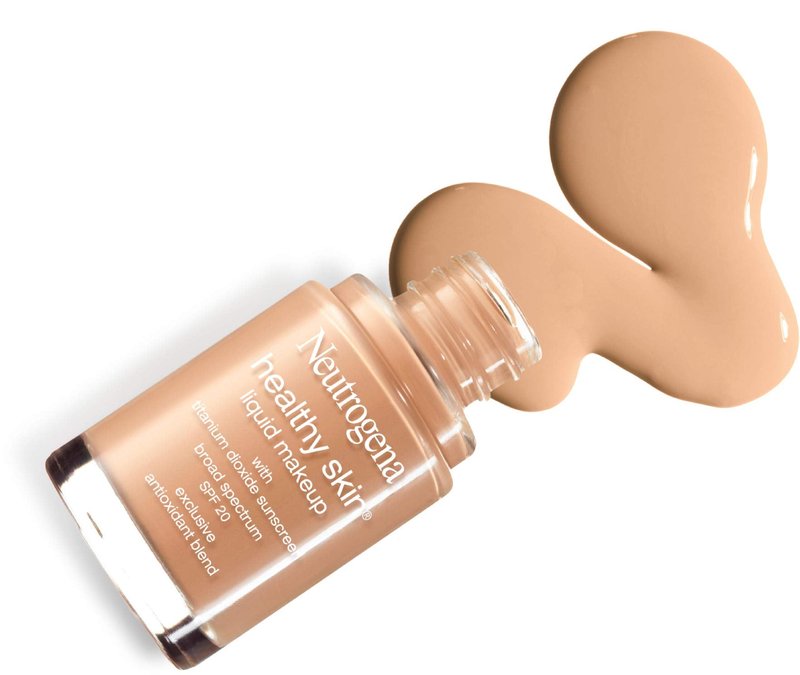 Neutrogena Healthy Skin Liquid Makeup Foundation, Broad Spectrum SPF 20 Sunscreen, Lightweight & Flawless Coverage Foundation with Antioxidant Vitamin E & Feverfew, 135 Chestnut, 1 fl. oz