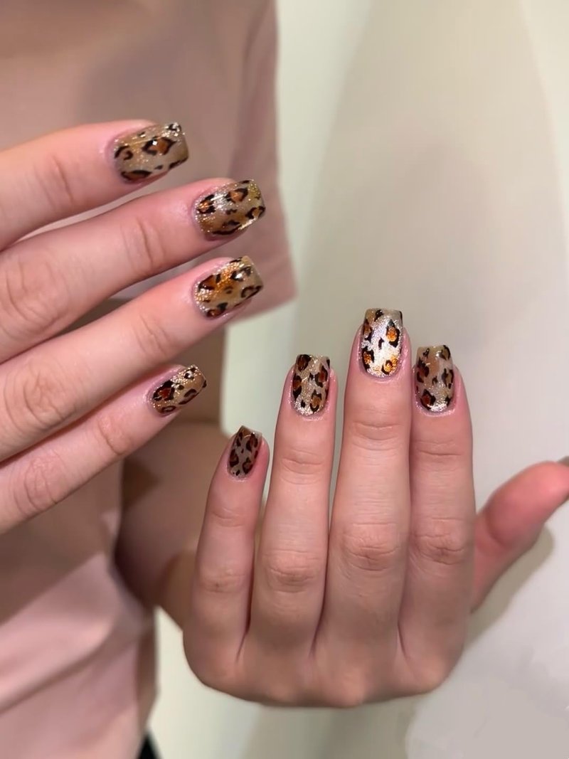 Press On Nails - Leopard Cat Eye Short Square Design | 10 Pcs Set (Medium)