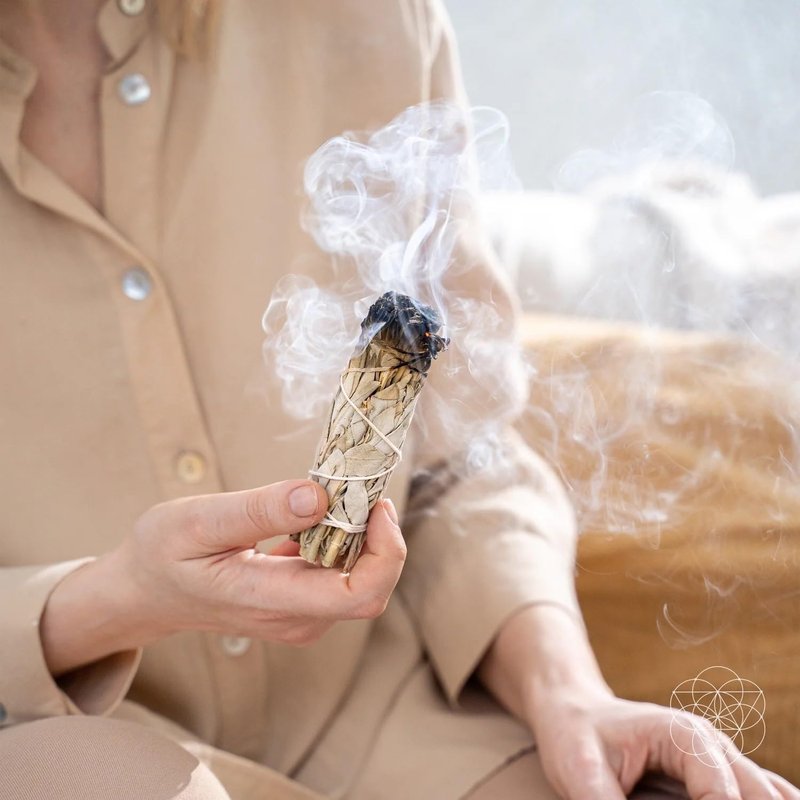 White Sage Smudge Stick & Spray for Energy Cleansing | Negative Energy Removal, Aura Healing, 8oz