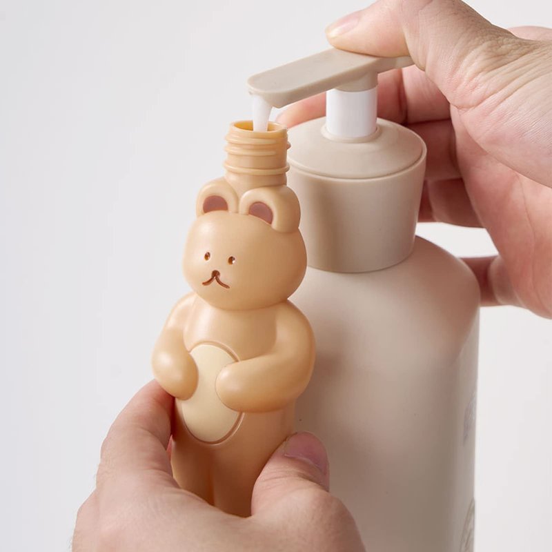 Naroote Bear Spray, Set of Cute Bear Look Delicate Bottles with Storage Bag Bathroom Sets Accessories Spray Bottle Bag Silicone Squeeze, Travel Bottles For Toiletries