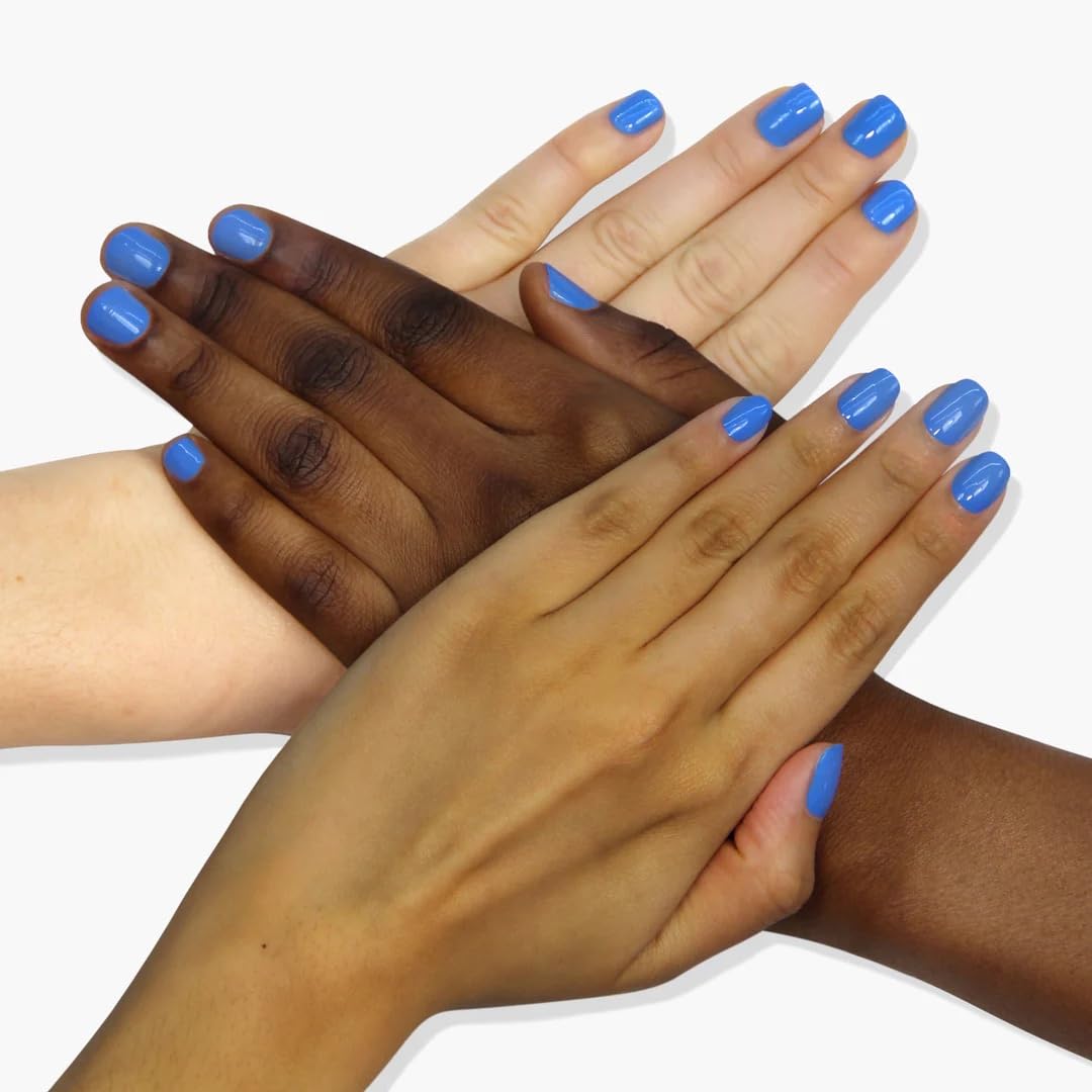 LONDONTOWN Lakur Nail Polish – Blue, Poolside Dream, 0.4 Fl Oz, Long-Lasting, Streak-Free, Chip-Resistant | 21+ Free Non-Toxic Vegan Nail Color, Strengthens & Hydrates Nails