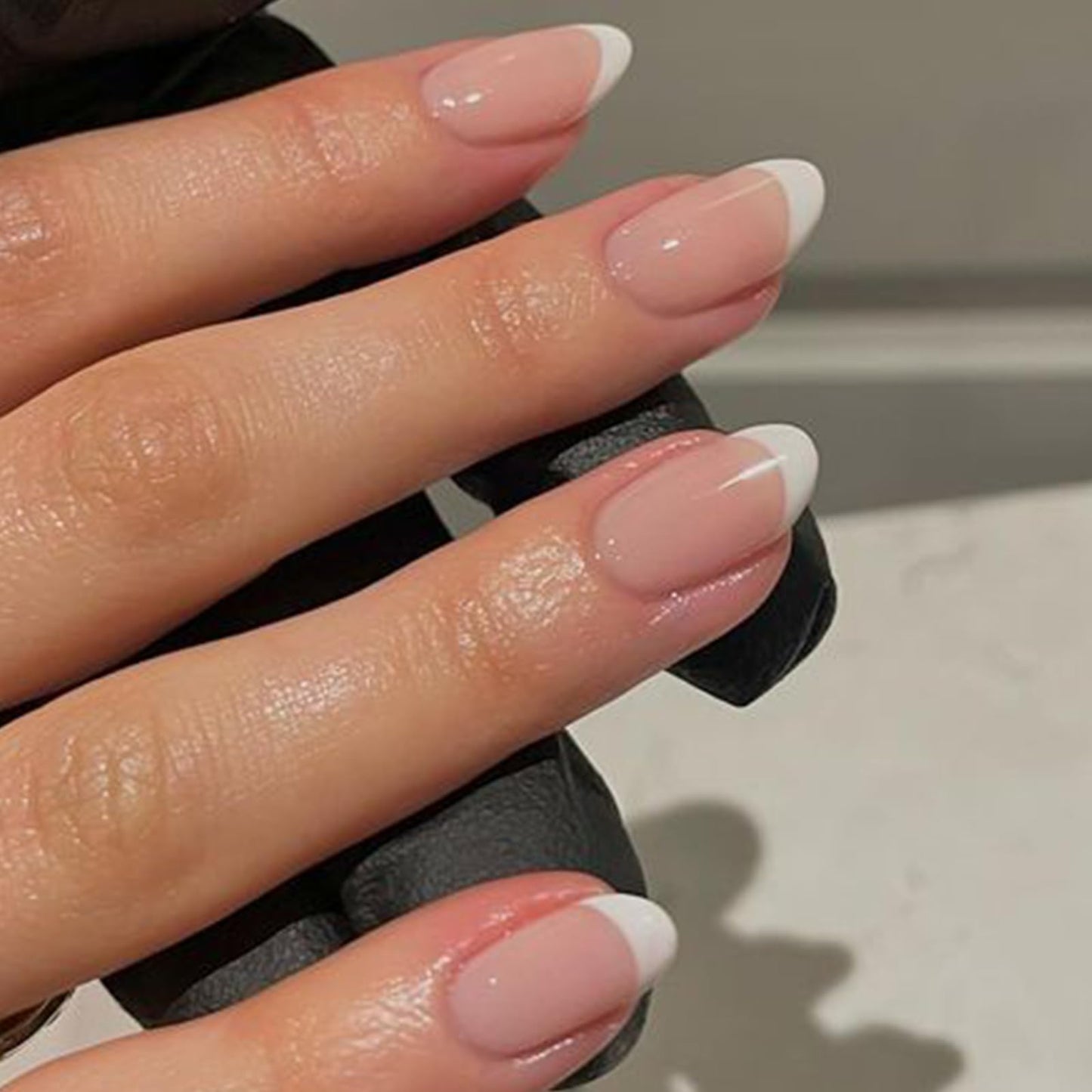 modelones French Tip Press On Nails, Short Oval Fake Nails Press Ons with Nail Glue, Adhesive Tabs, Nail File, Prep Pad, Manicure Stick, 32Pcs 16 Sizes, Nude, Summer Women Girl Gift