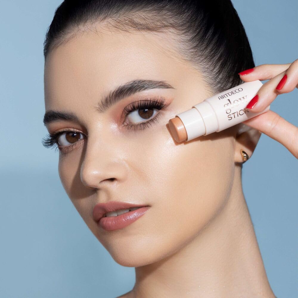 ARTDECO Glow Stick – Cream Highlighter for Natural Radiance – Easy to Apply Makeup Stick for Instant Glow & Fresh Look – Vegan & Cruelty Free – 0.17 oz