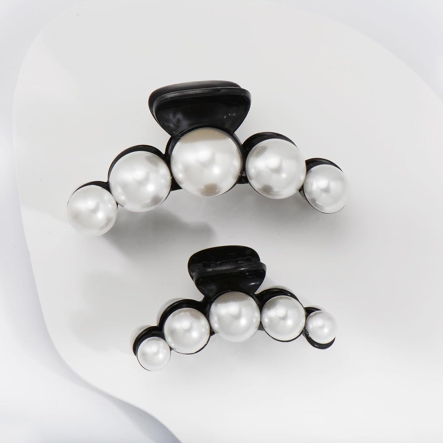 Mehayi 4 PCS Large Pearl Hair Claw Clips for Women Girls, Hair Barrette Clamps for Thick Thin Hair, Fashion Hair Accessories Headwear Styling Tools for Party Wedding