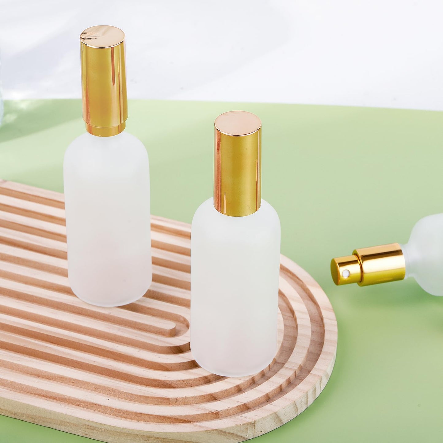Gabotrie 30 Pcs Glass Spray Bottle, 3.4 oz/ 100 ml Perfume Empty Bottles, Frosted Glass Spray Bottles, Refillable Clear Decorative Bottle with Gold Fine Mist Sprayer Pump for Face Body Travel