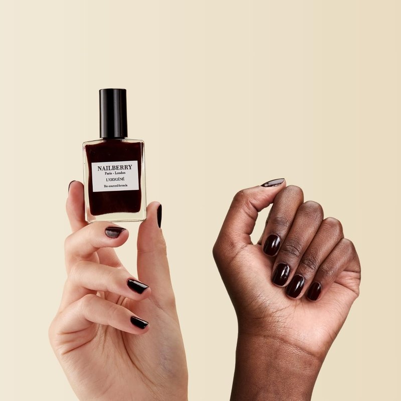 Nailberry L'Oxygéné Oxygenated Nail Lacquer | Noirberry | Deep Red Black Opaque Nail Polish | UV Protected Long-Wear Nail Polish | 12-Free | Vegan | Certified Halal | Cruelty & Gluten Free | 15 ml