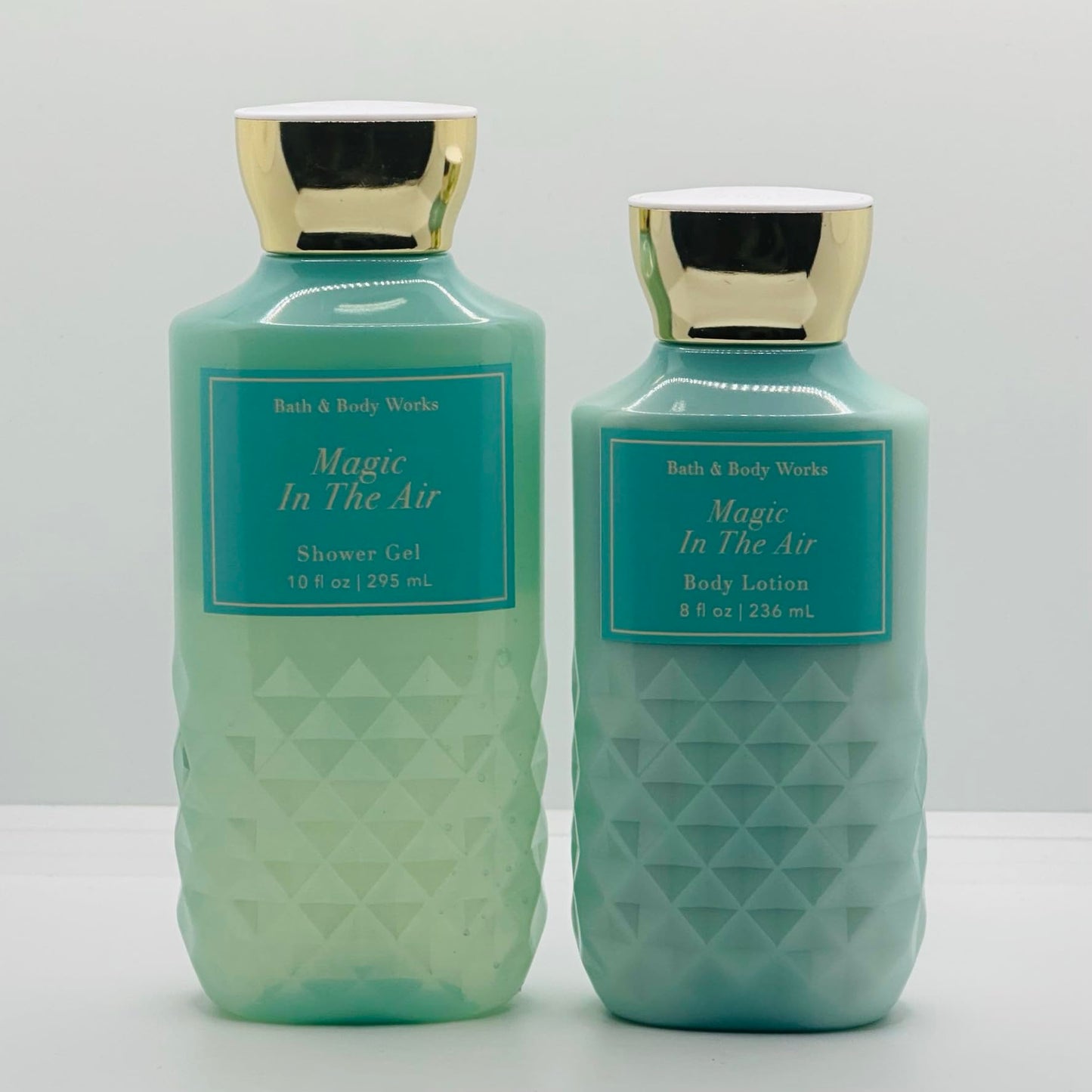 Bath and Body Works Gift Set of 10 oz Shower Gel and 8 oz Lotion (Magic In The Air)