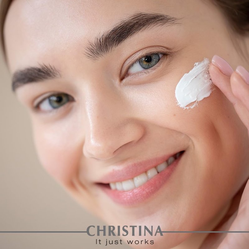 Christina Protective Day Cream SPF 30 | Hydrating Face Moisturizer with Hyaluronic Acid & Peptides - 75 ml