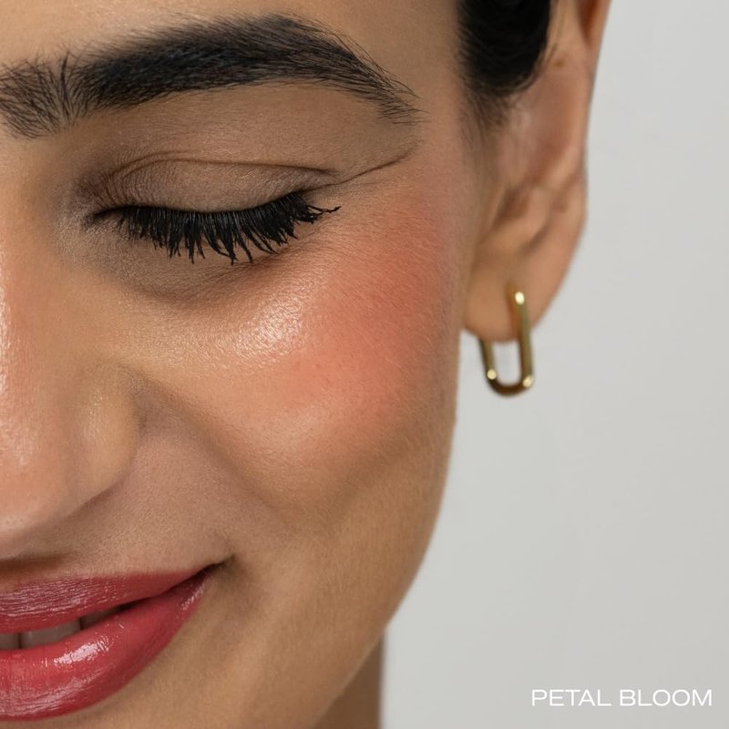 SONELA Blissful Moment Dewy Liquid Blush (Petal Bloom, 0.27 Fl Oz)
