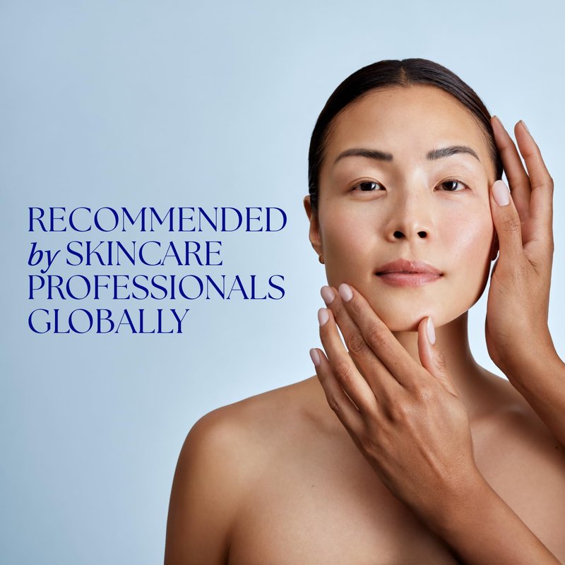 iS CLINICAL Poly-Vitamin Serum - Hydrating Face Serum with Niacinamide, Hyaluronic Acid & Retinol | 1 oz